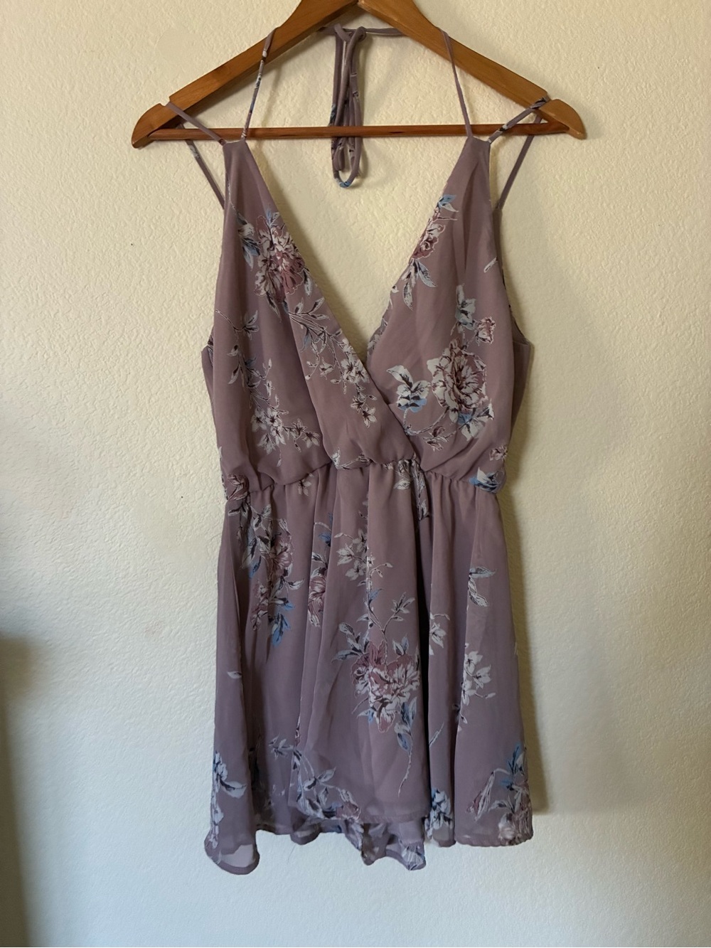 Dainty Hooligan Mauve Floral Halter-Back Mini Romper